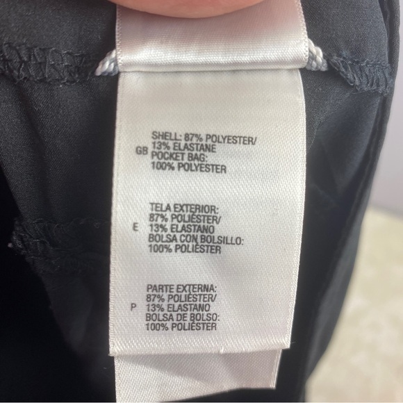 The North Face Black Crop TNF Apex Hiking Walking Capri Pants Size 4 - Picture 12 of 12